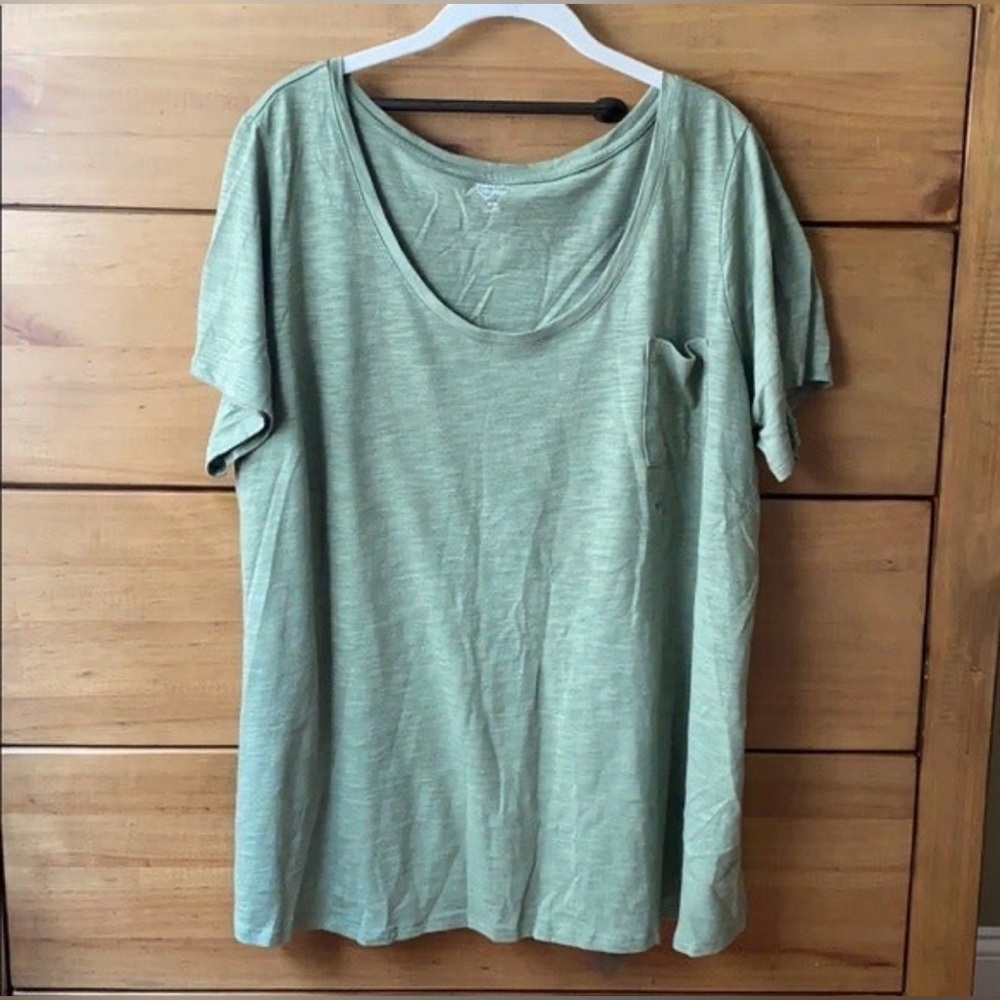 NWT! Avenue Sage Green Crew Neck Top | Size 18/20
